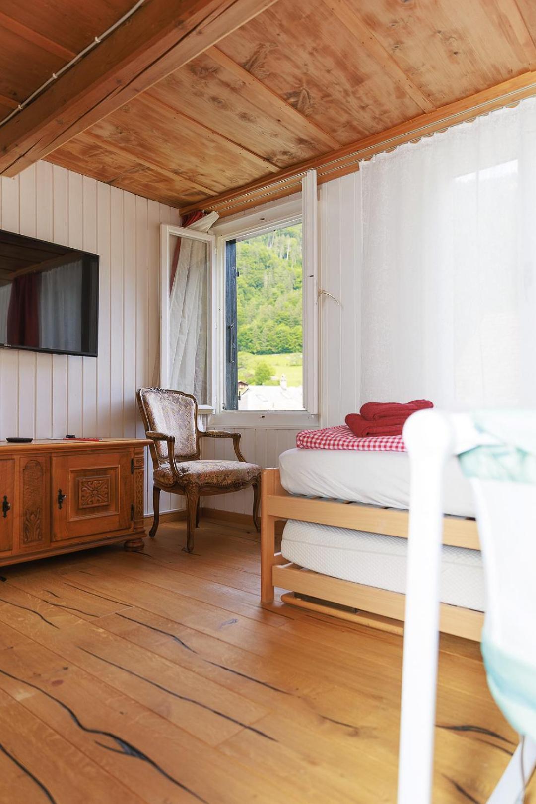 Charming Alpine Retreat By Capricorn Apartment Gsteigwiler